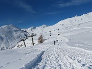 Da Foppolo al RIFUGIO MIRTILLO (1979 m) pestando neve via Passo della Croce (1943 m)- FOTOGALLERY